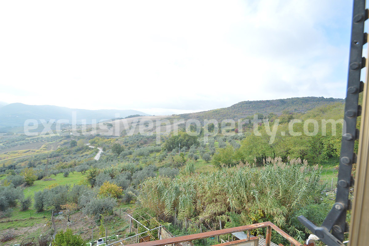 Renovated Hilltop Townhouse in Abruzzo with Panoramic Views - Near the Adriatic Coast