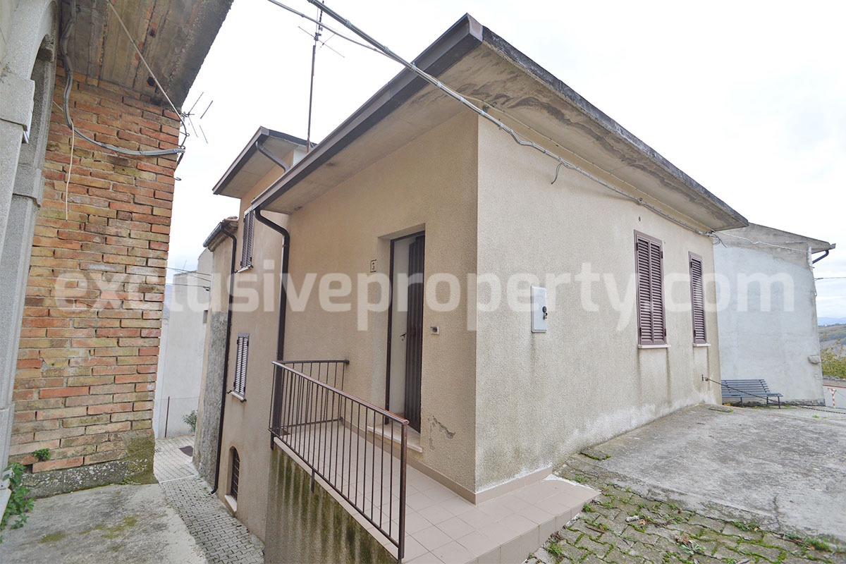 Furnished Habitable Townhouse with Outdoor Space for Sale in San Felice del Molise - Italy