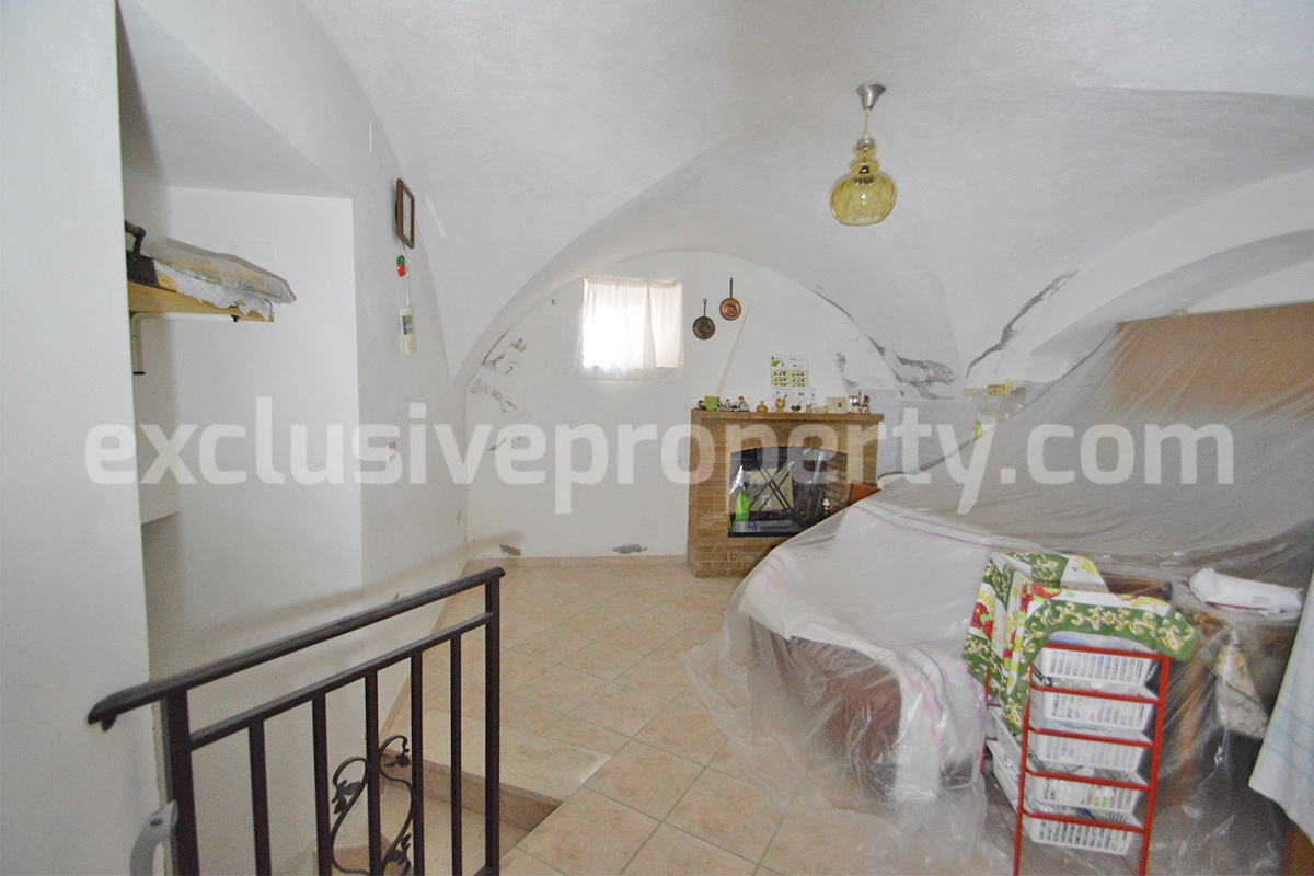 Furnished Habitable Townhouse with Outdoor Space for Sale in San Felice del Molise - Italy
