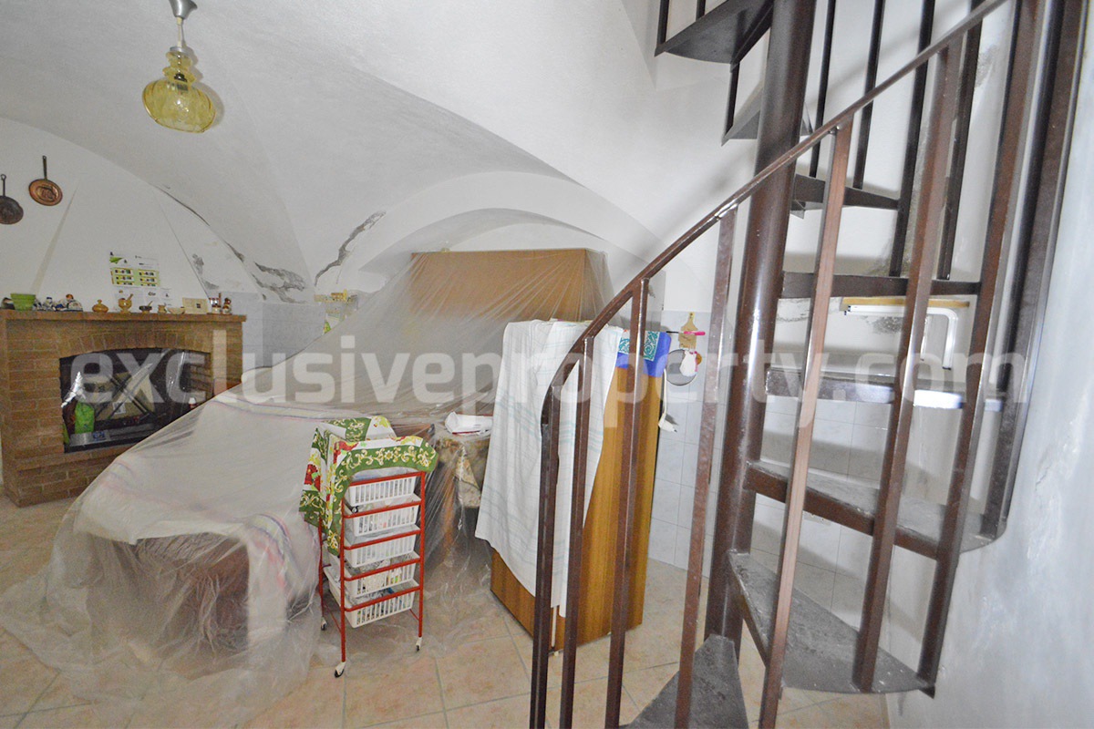 Furnished Habitable Townhouse with Outdoor Space for Sale in San Felice del Molise - Italy
