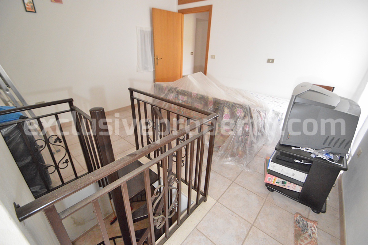 Furnished Habitable Townhouse with Outdoor Space for Sale in San Felice del Molise - Italy