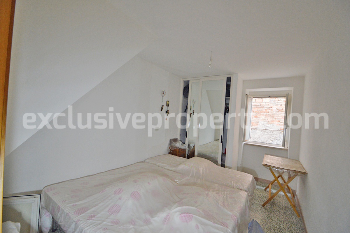 Furnished Habitable Townhouse with Outdoor Space for Sale in San Felice del Molise - Italy