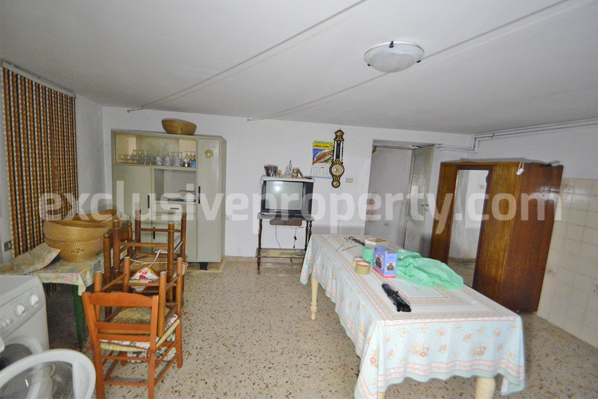 Affordable Village Home with Garage and Panoramic Views in Acquaviva Collecroce - Molise