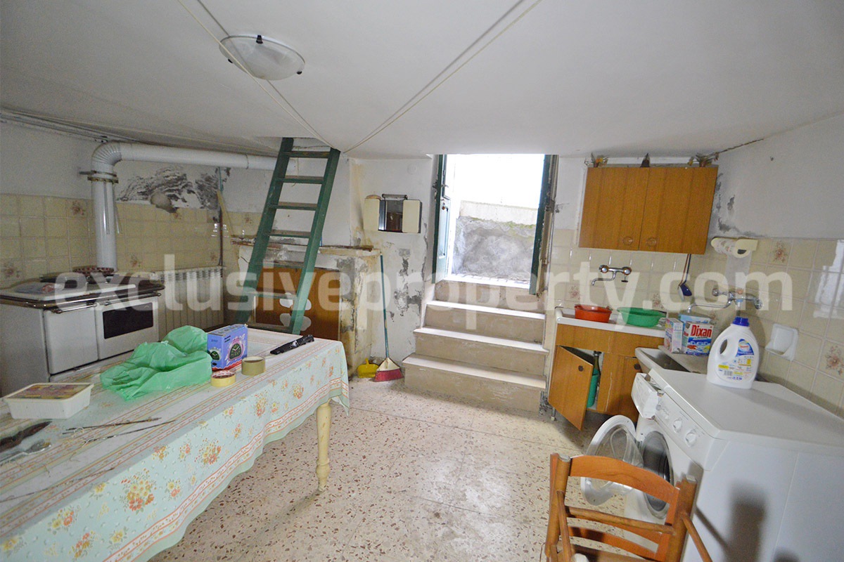 Affordable Village Home with Garage and Panoramic Views in Acquaviva Collecroce - Molise