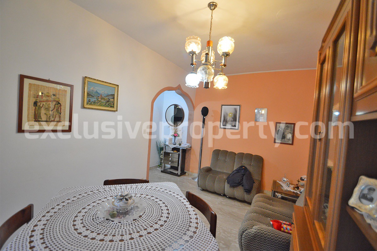 Spacious Townhouse for Sale in Acquaviva Collecroce - Molise with Terrace - Garage and Scenic Views
