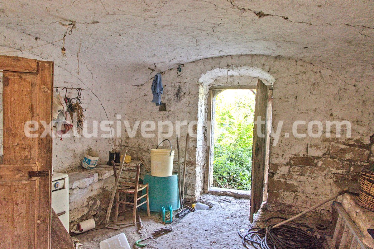 Property composed by two units for sale in the hearth of Molise - Italy 25