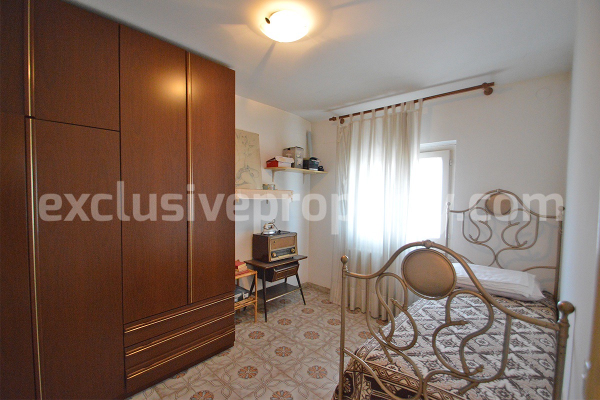Spacious Townhouse for Sale in Acquaviva Collecroce - Molise with Terrace - Garage and Scenic Views