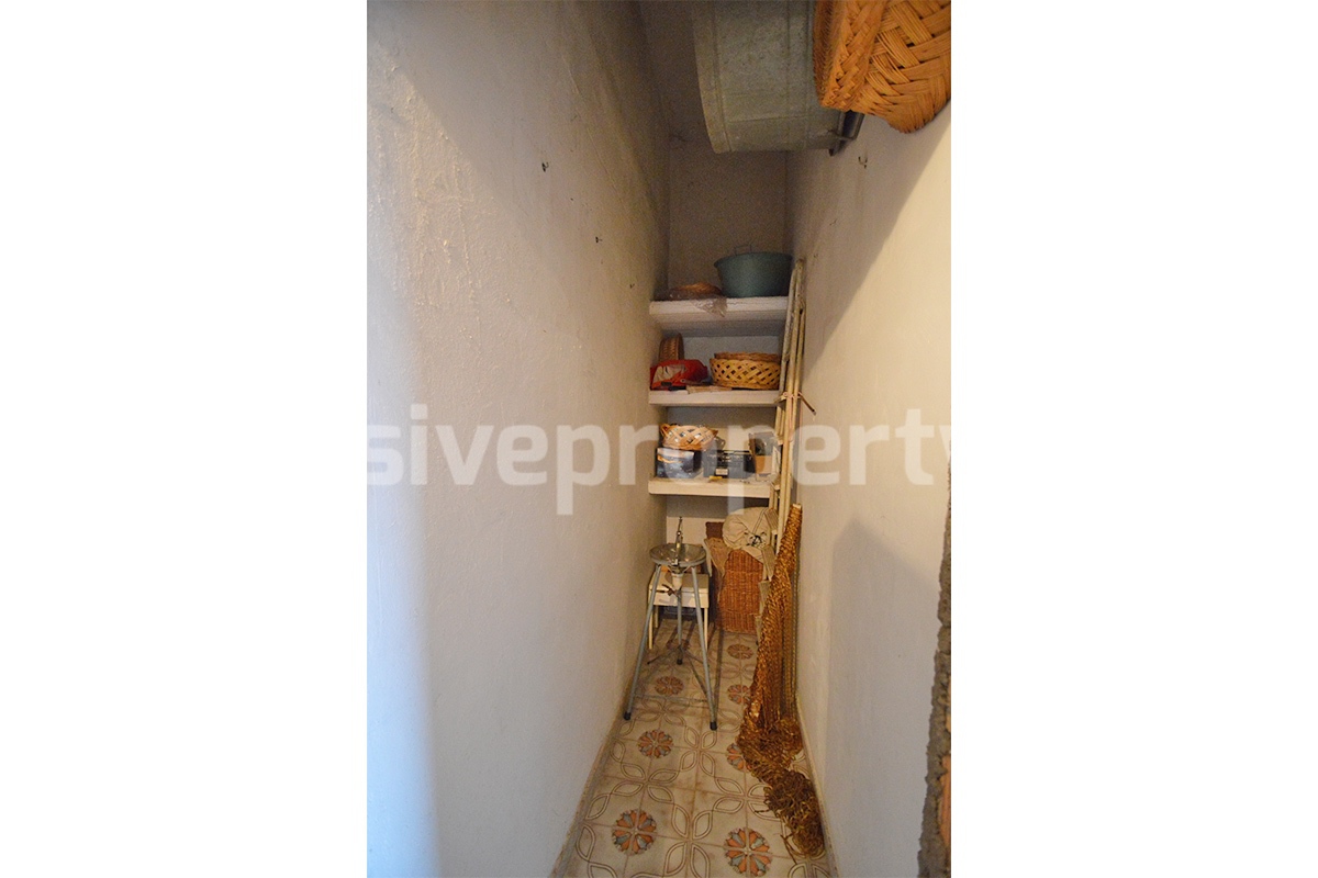 Spacious Townhouse for Sale in Acquaviva Collecroce - Molise with Terrace - Garage and Scenic Views
