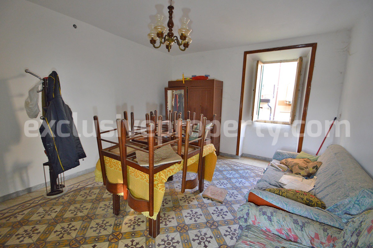 Historic Palace for Sale in Bagnoli del Trigno - Molise with Garden - Terrace and Panoramic Views