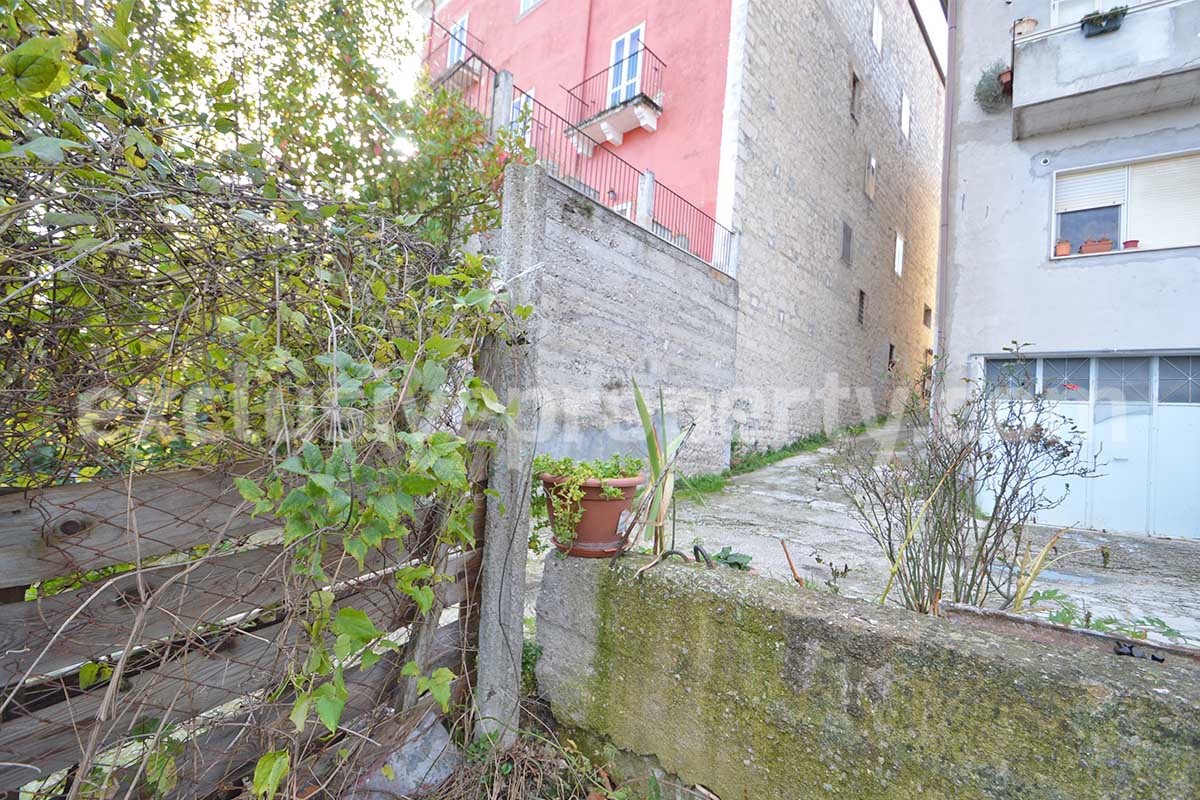 Historic Palace for Sale in Bagnoli del Trigno - Molise with Garden - Terrace and Panoramic Views