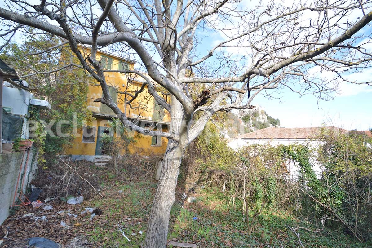 Historic Palace for Sale in Bagnoli del Trigno - Molise with Garden - Terrace and Panoramic Views