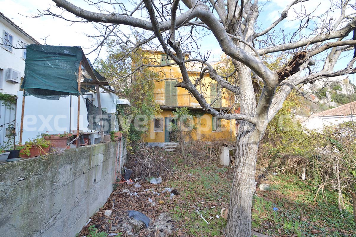 Historic Palace for Sale in Bagnoli del Trigno - Molise with Garden - Terrace and Panoramic Views