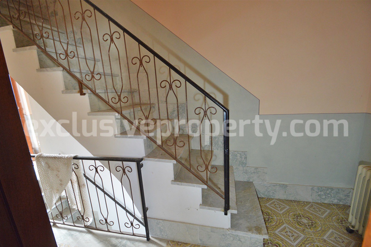 Historic Palace for Sale in Bagnoli del Trigno - Molise with Garden - Terrace and Panoramic Views