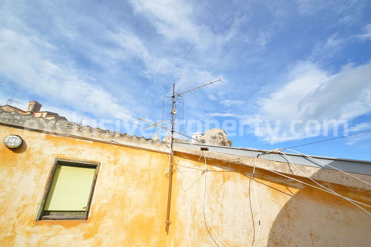 Historic Palace for Sale in Bagnoli del Trigno - Molise with Garden - Terrace and Panoramic Views