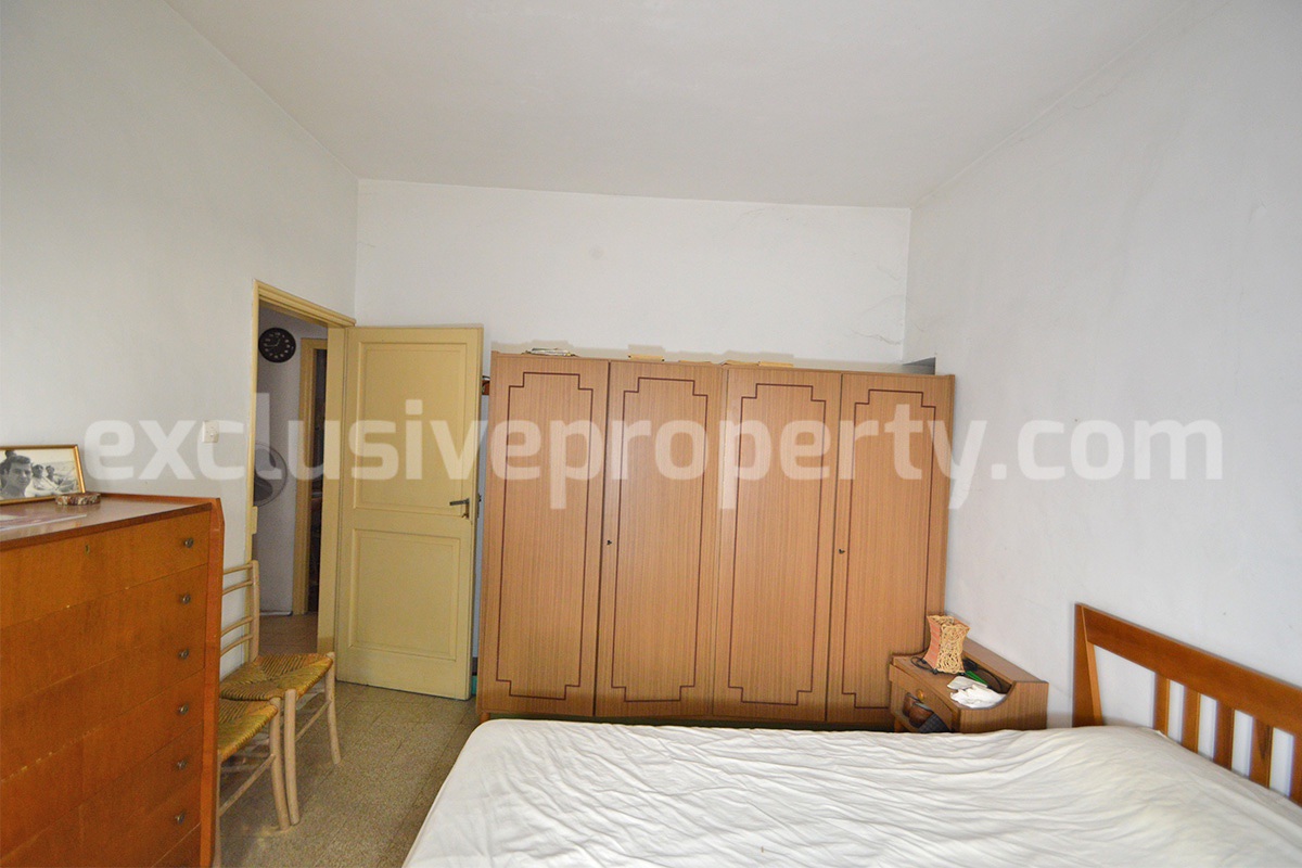 Charming Townhouse with Panoramic Terrace for Sale in Bagnoli del Trigno in Molise