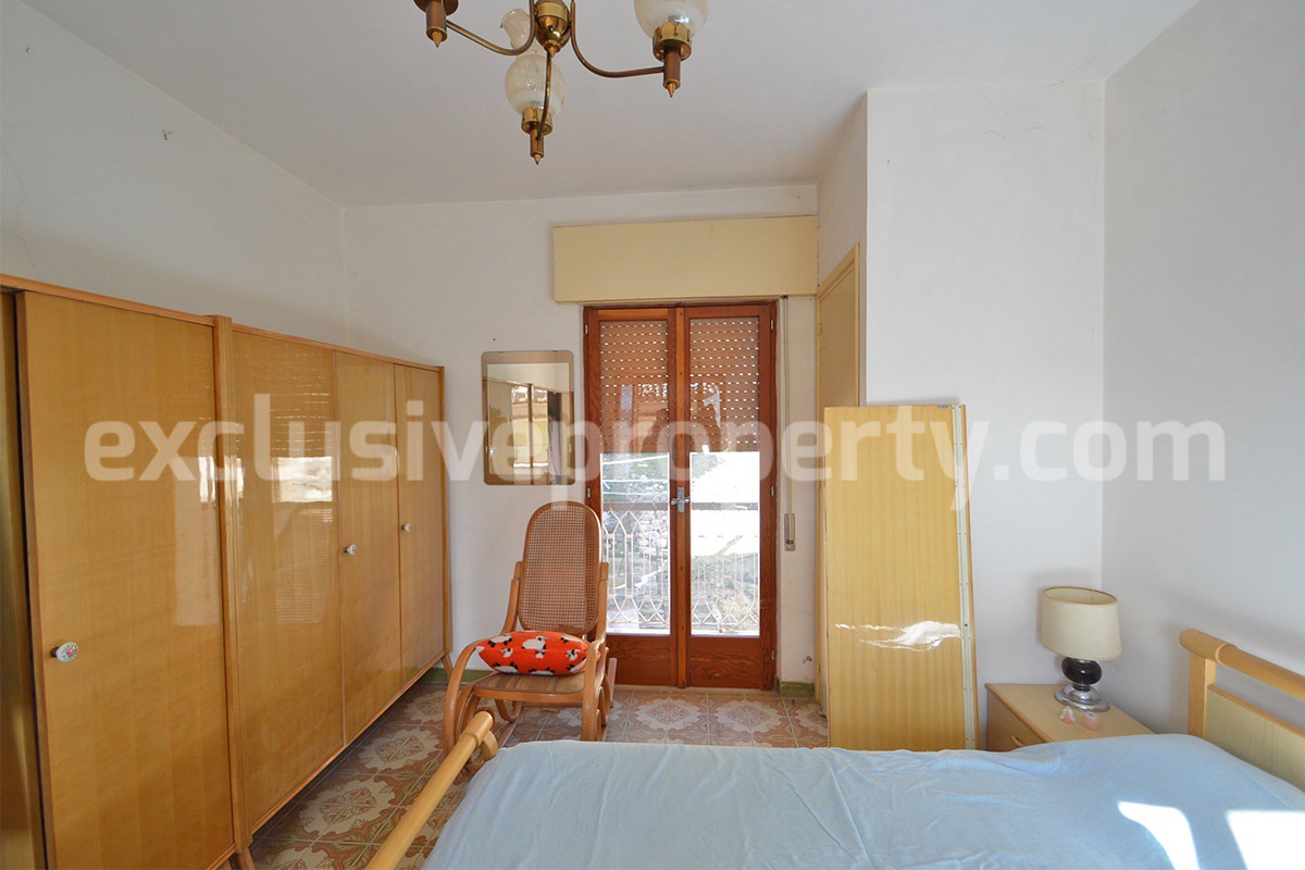 Charming Townhouse with Panoramic Terrace for Sale in Bagnoli del Trigno in Molise