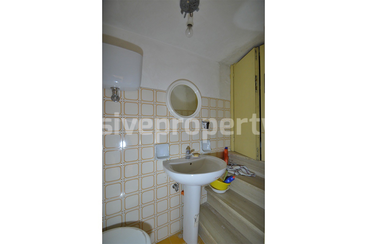 Charming Townhouse with Panoramic Terrace for Sale in Bagnoli del Trigno in Molise