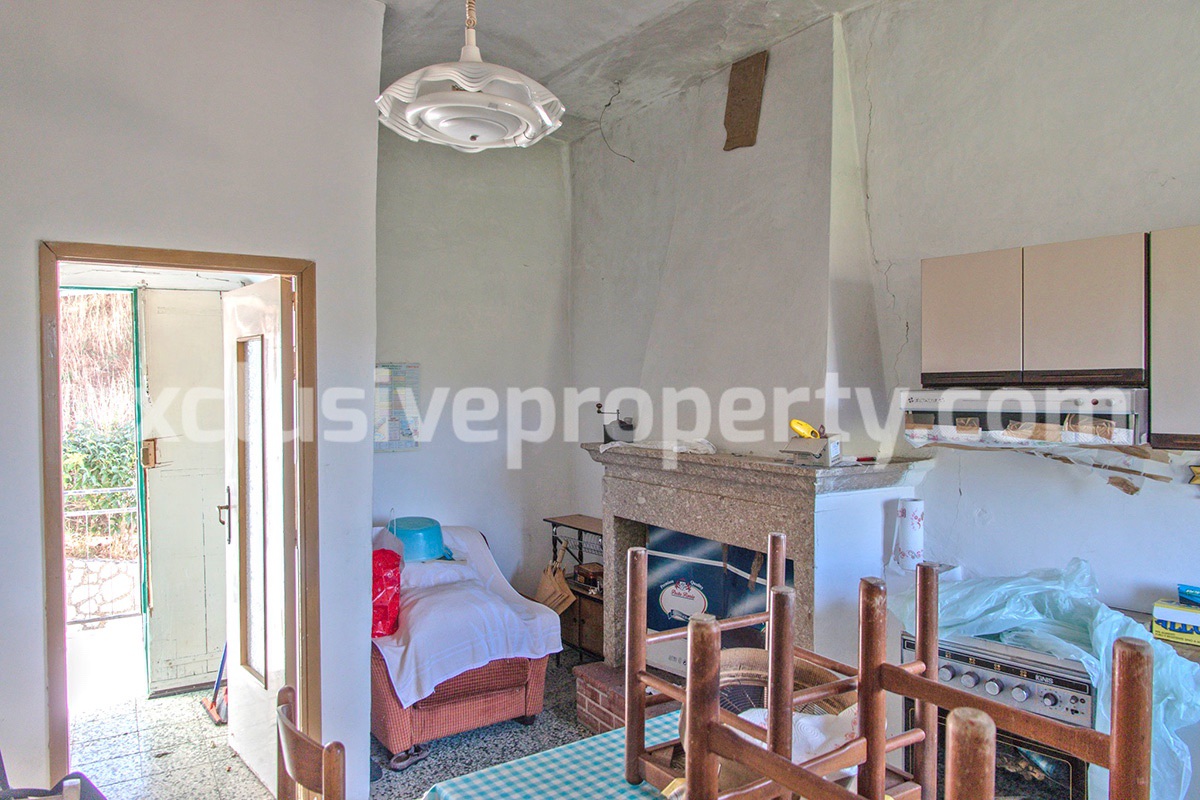 Property composed by two units for sale in the hearth of Molise - Italy 11
