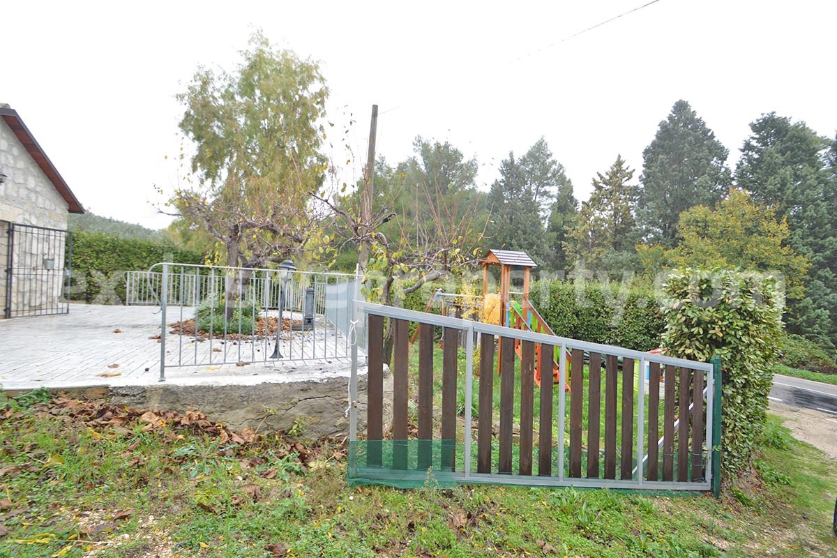 Peaceful Country Oasis for Sale near Mafalda - Molise with Olive Grove - Stone House and Wooden Building