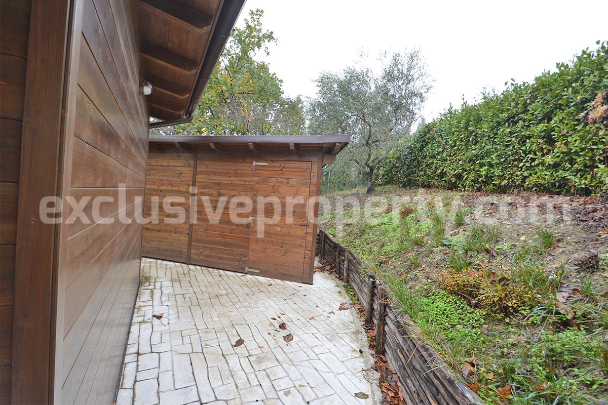 Peaceful Country Oasis for Sale near Mafalda - Molise with Olive Grove - Stone House and Wooden Building