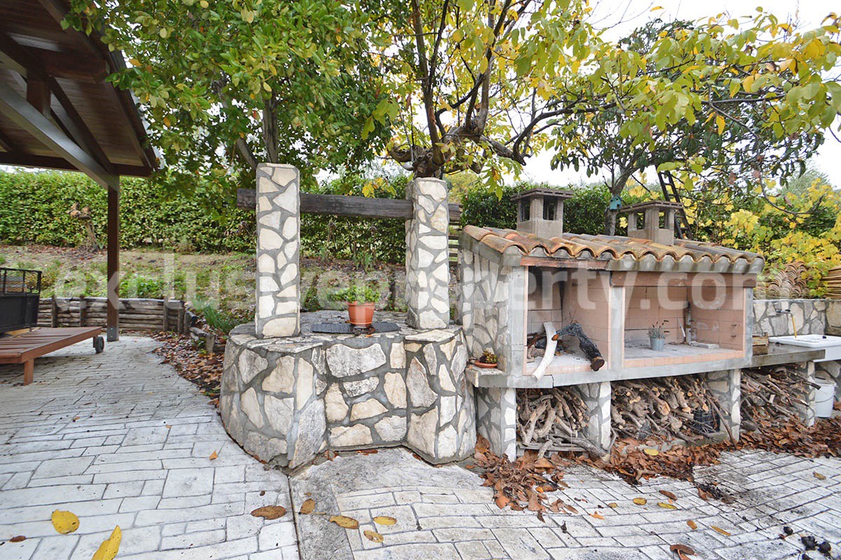 Peaceful Country Oasis for Sale near Mafalda - Molise with Olive Grove - Stone House and Wooden Building