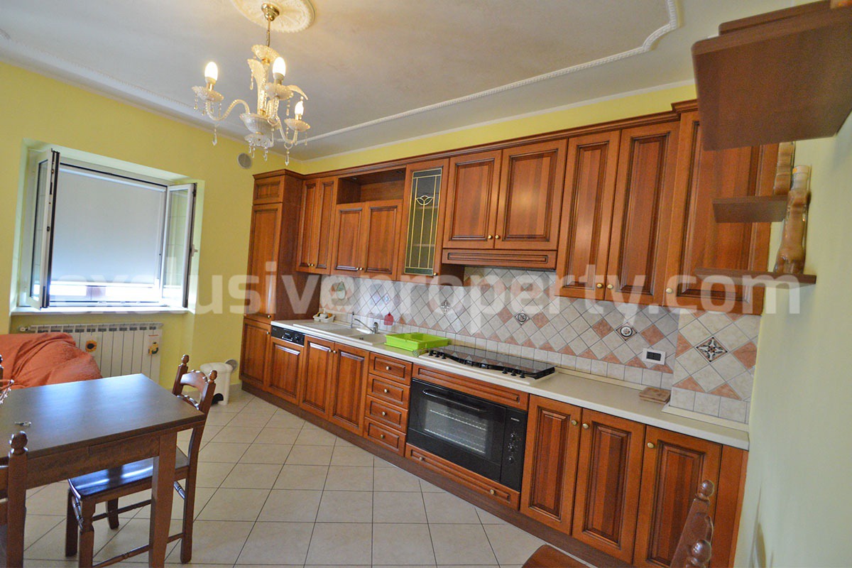 Large Village Home with Mountain Views in Schiavi di Abruzzo