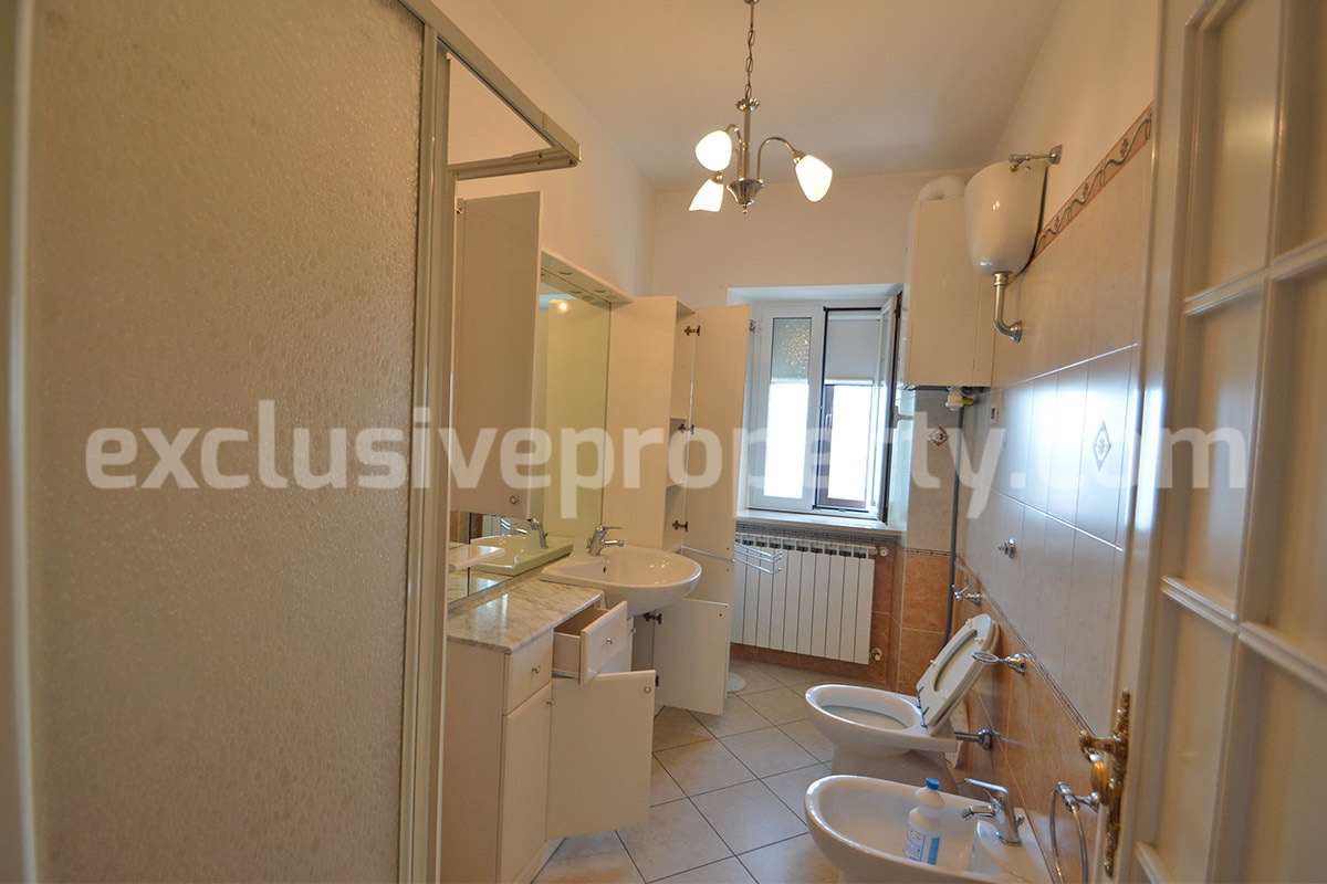 Large Village Home with Mountain Views in Schiavi di Abruzzo