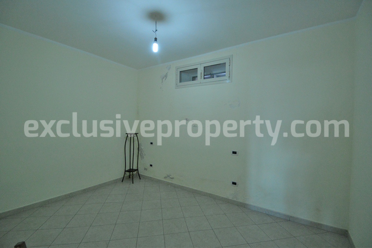 Large Village Home with Mountain Views in Schiavi di Abruzzo