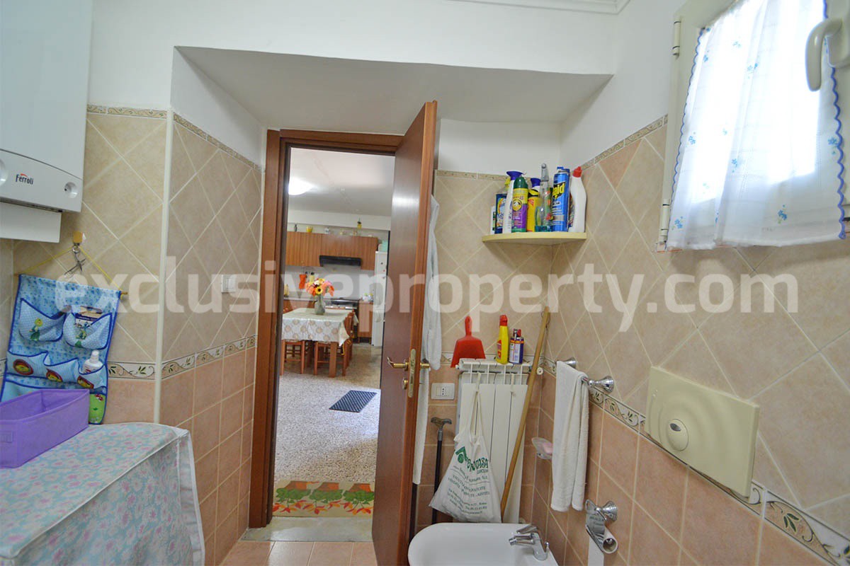 Character house with terrace and garden for sale in Molise - Italy