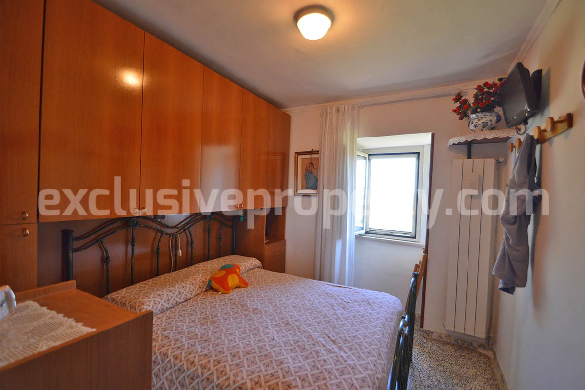 Character house with terrace and garden for sale in Molise - Italy