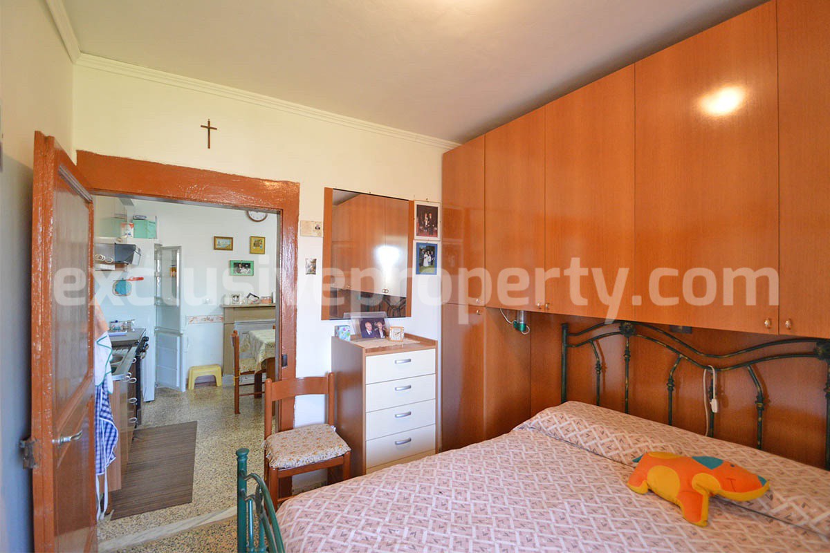 Character house with terrace and garden for sale in Molise - Italy