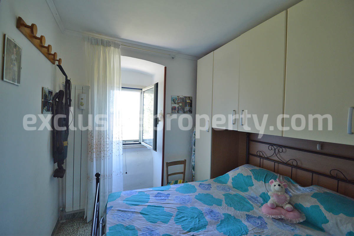 Character house with terrace and garden for sale in Molise - Italy