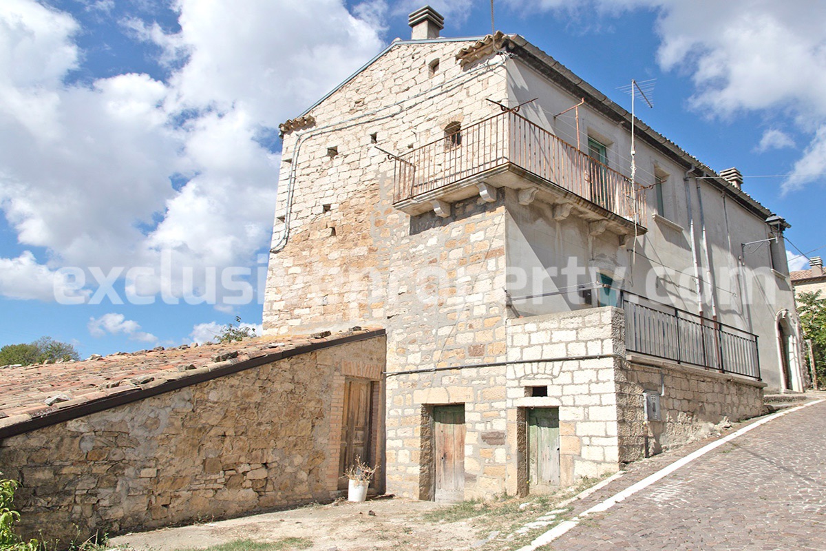 Property composed by two units for sale in the hearth of Molise - Italy 3