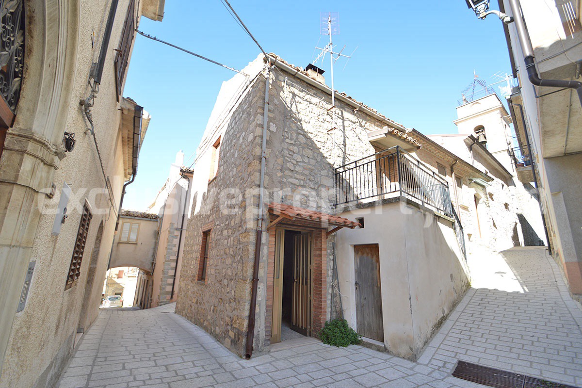 Stone Town House for Sale in the Medieval Centre of Montemitro - Molise - Near the Adriatic Coast