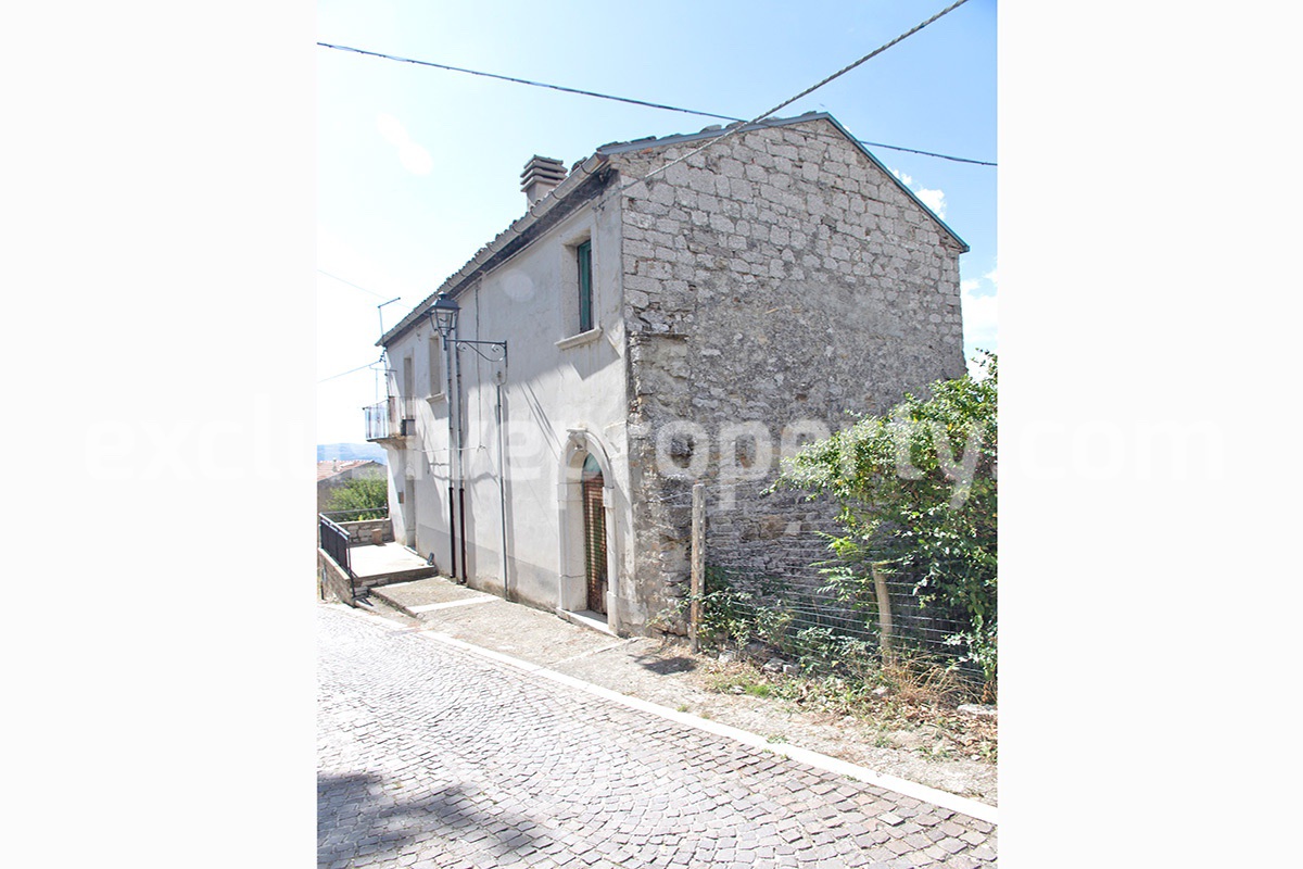 Property composed by two units for sale in the hearth of Molise - Italy 6
