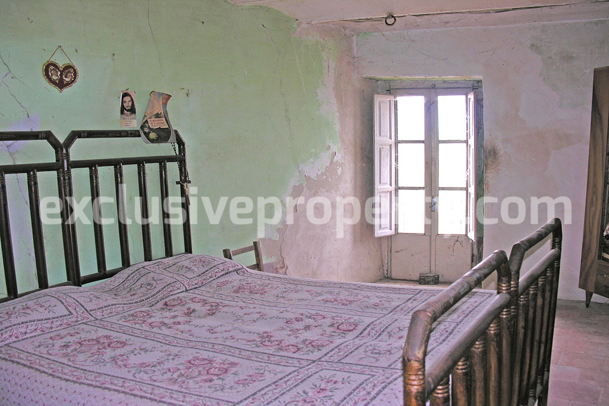 Stone house to be restored reduced price for sale in italy - Molise 6