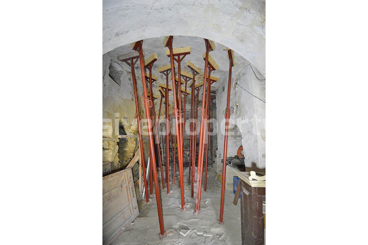 Property with Two Apartments - Terraces - Garden and Commercial Unit for Sale in Mafalda in Molise