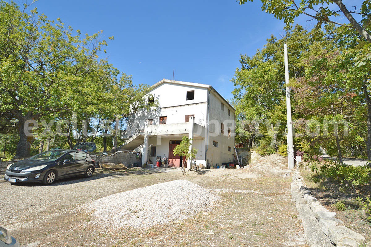 Country House with Land for Sale in Guardialfiera - Molise - Lake and Mountain Views