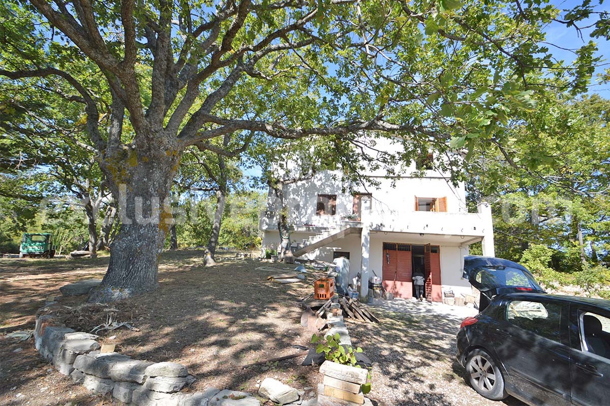 Country House with Land for Sale in Guardialfiera - Molise - Lake and Mountain Views
