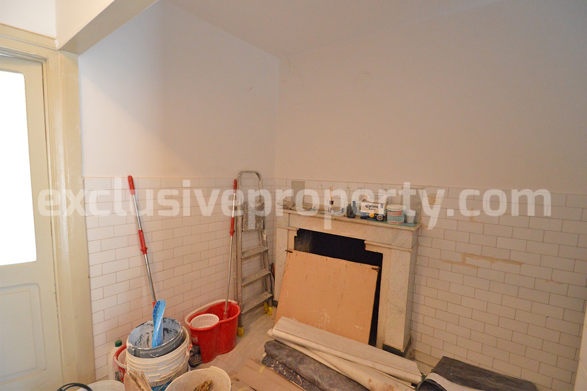 Spacious Stone Town House with Garage and Vaulted Ceilings for Sale in Guardialfiera - Molise