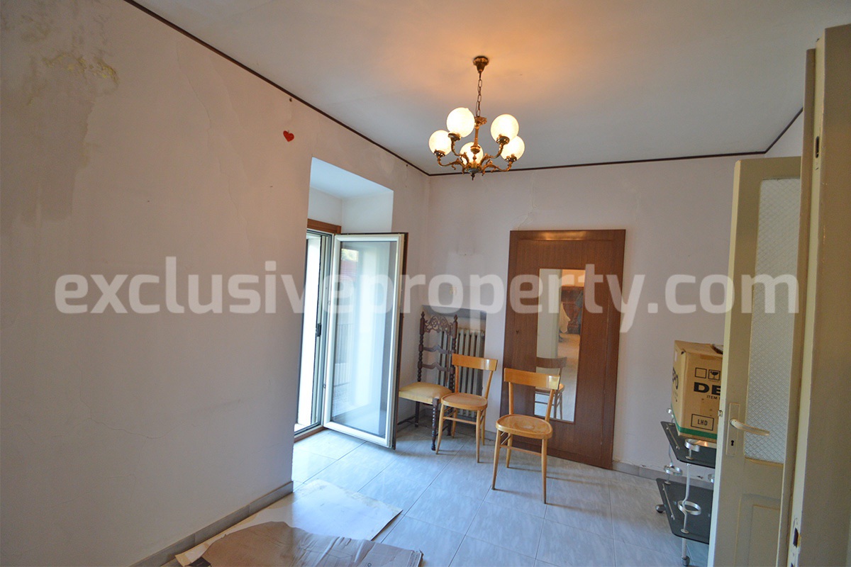 Spacious Stone Town House with Garage and Vaulted Ceilings for Sale in Guardialfiera - Molise