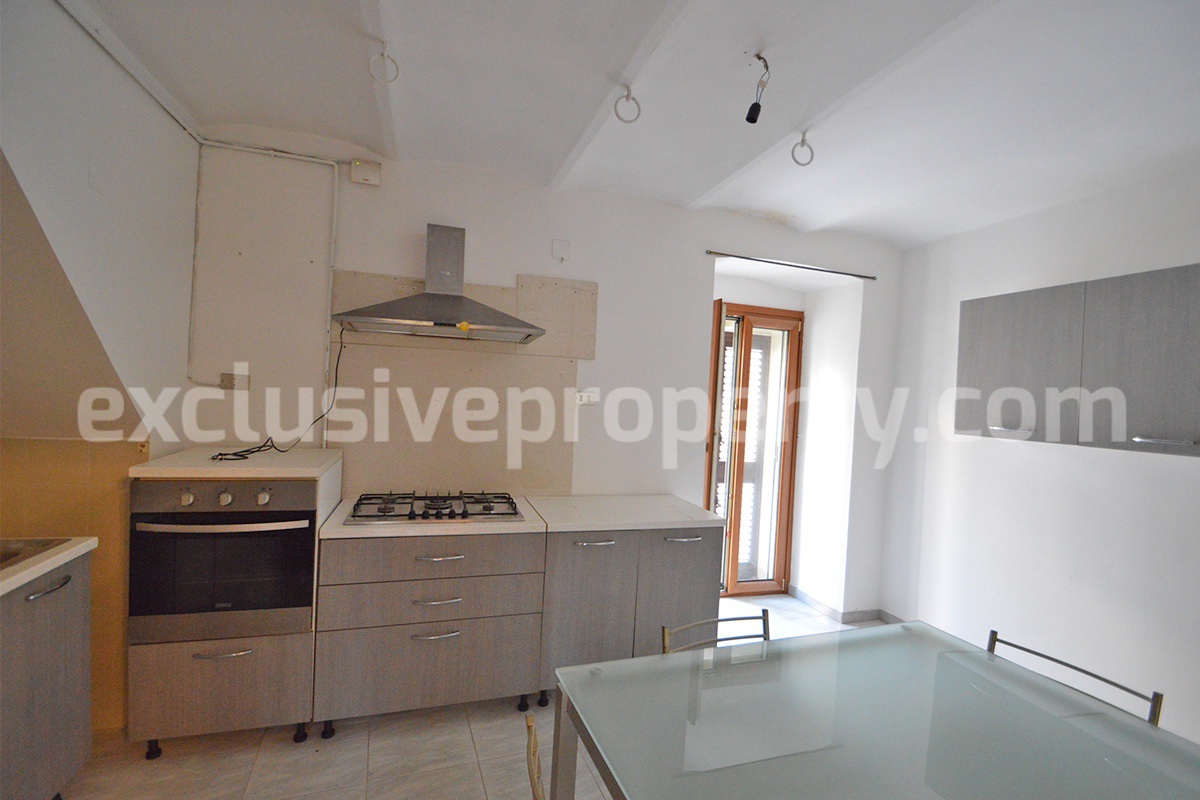Spacious Stone Town House with Garage and Vaulted Ceilings for Sale in Guardialfiera - Molise