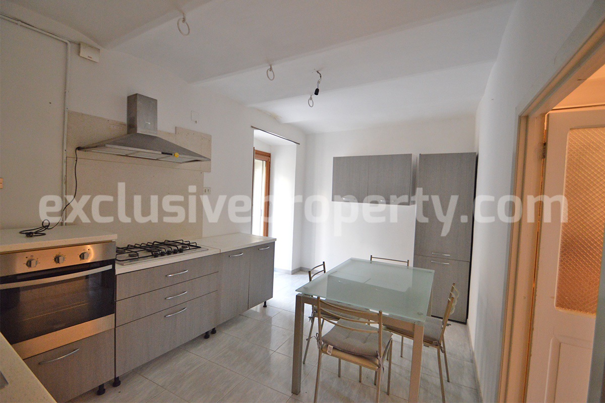 Spacious Stone Town House with Garage and Vaulted Ceilings for Sale in Guardialfiera - Molise