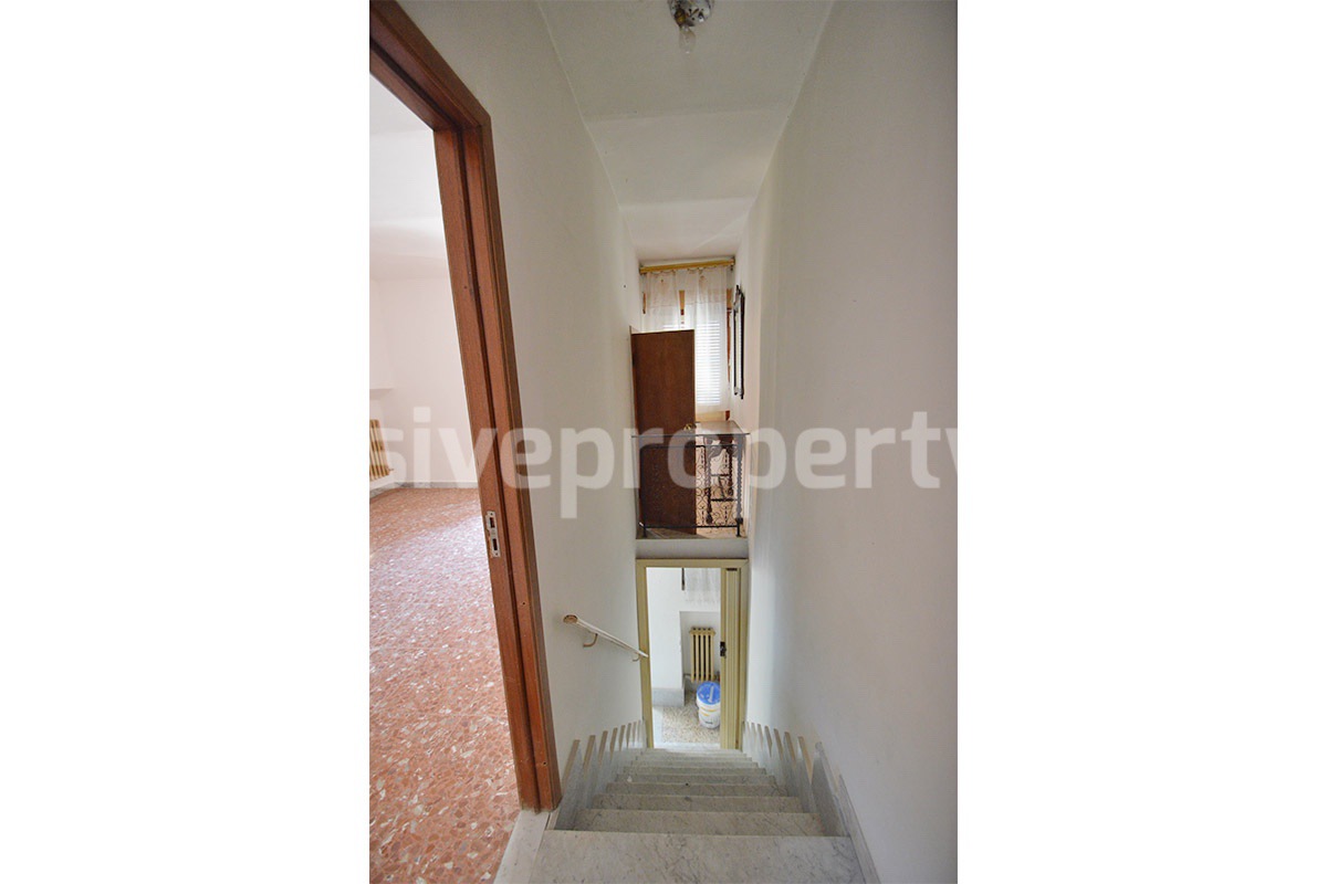 Spacious Stone Town House with Garage and Vaulted Ceilings for Sale in Guardialfiera - Molise