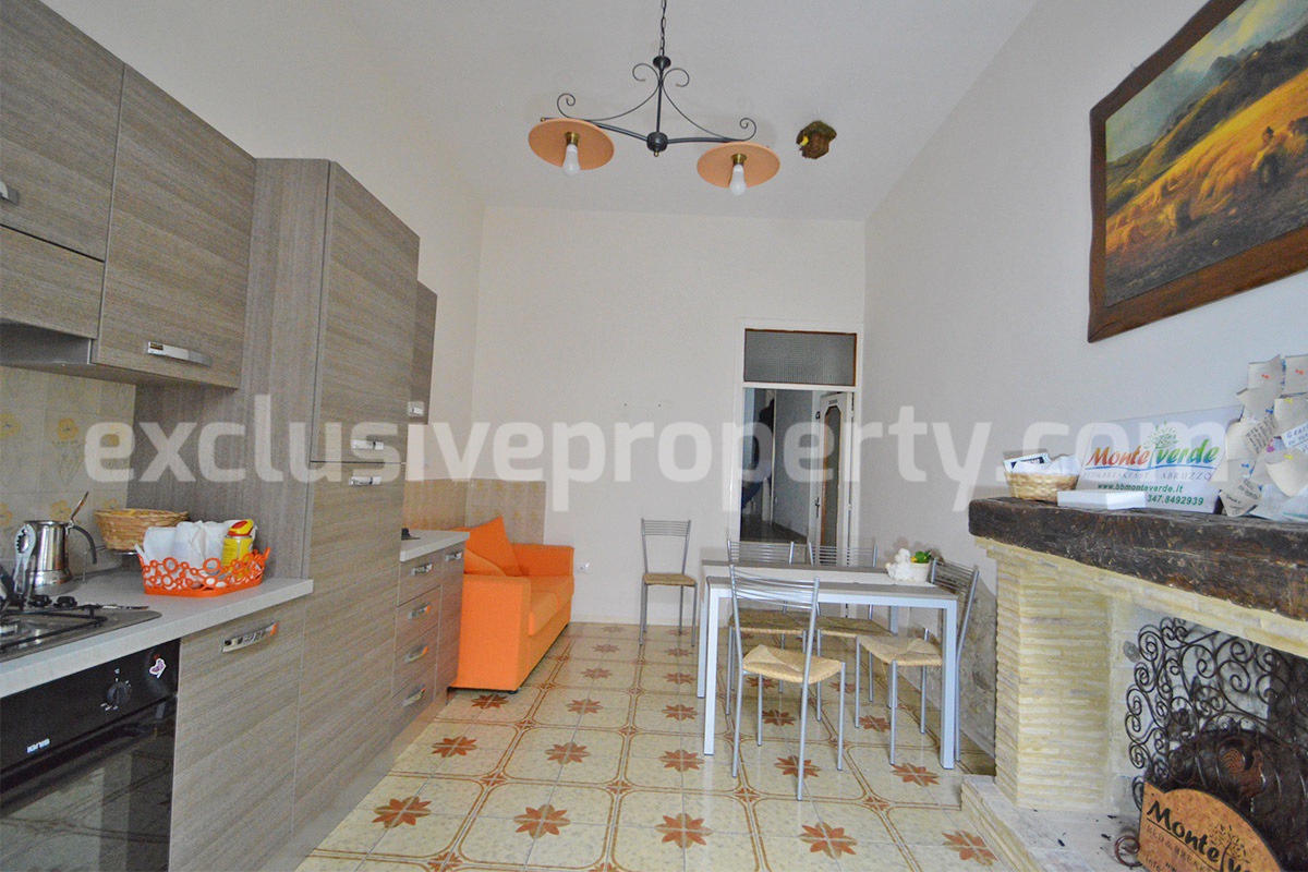 Charming 4-Bedroom 4-Bathroom Townhouse with Garden for Sale in Palmoli - Abruzzo