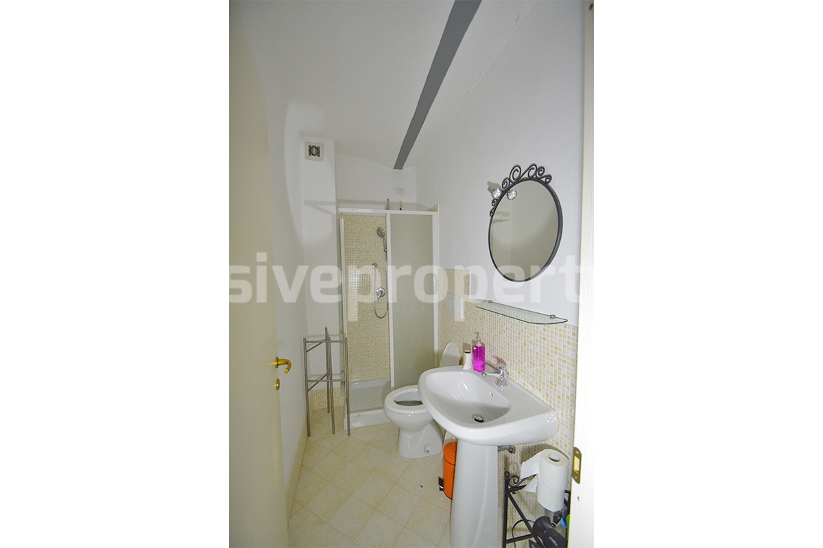 Charming 4-Bedroom 4-Bathroom Townhouse with Garden for Sale in Palmoli - Abruzzo