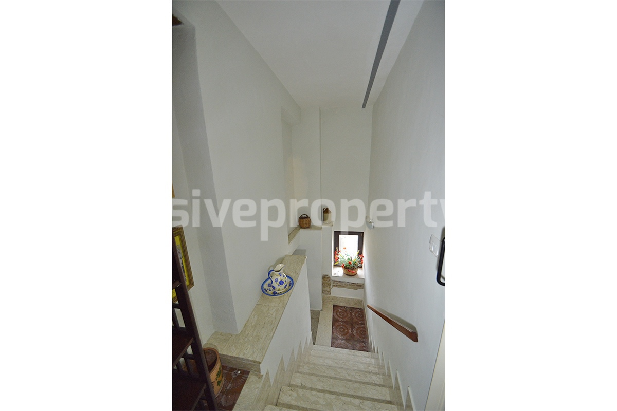 Charming 4-Bedroom 4-Bathroom Townhouse with Garden for Sale in Palmoli - Abruzzo