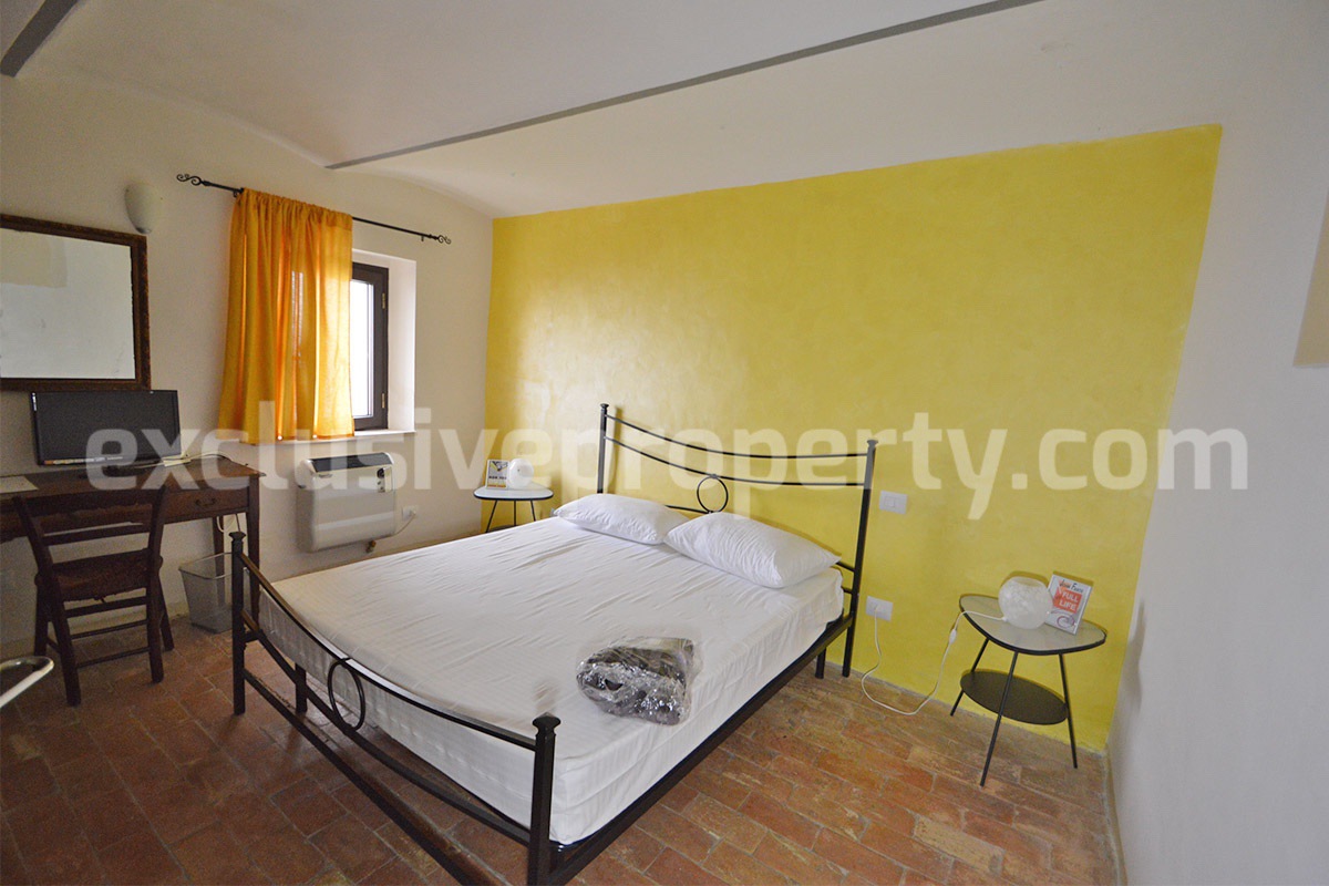 Charming 4-Bedroom 4-Bathroom Townhouse with Garden for Sale in Palmoli - Abruzzo