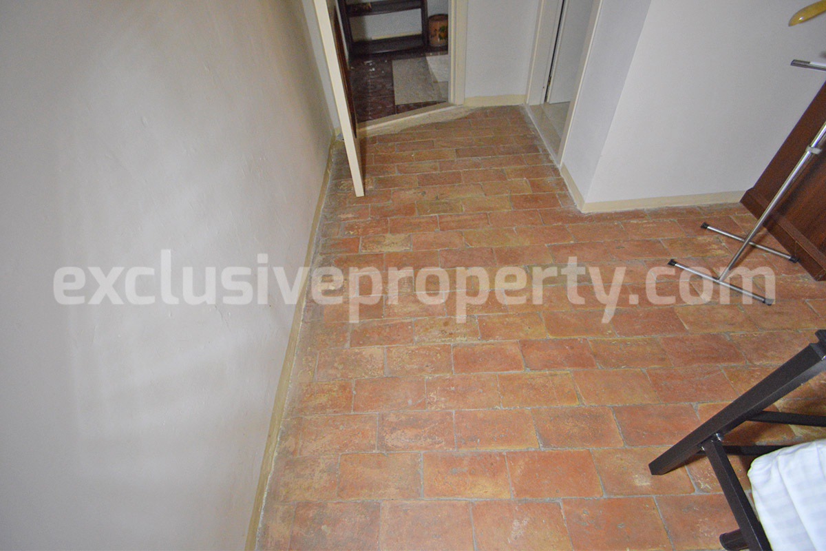 Charming 4-Bedroom 4-Bathroom Townhouse with Garden for Sale in Palmoli - Abruzzo