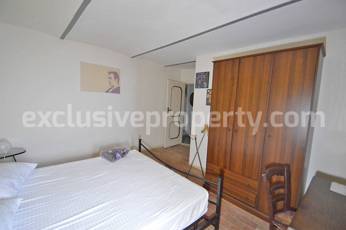 Charming 4-Bedroom 4-Bathroom Townhouse with Garden for Sale in Palmoli - Abruzzo